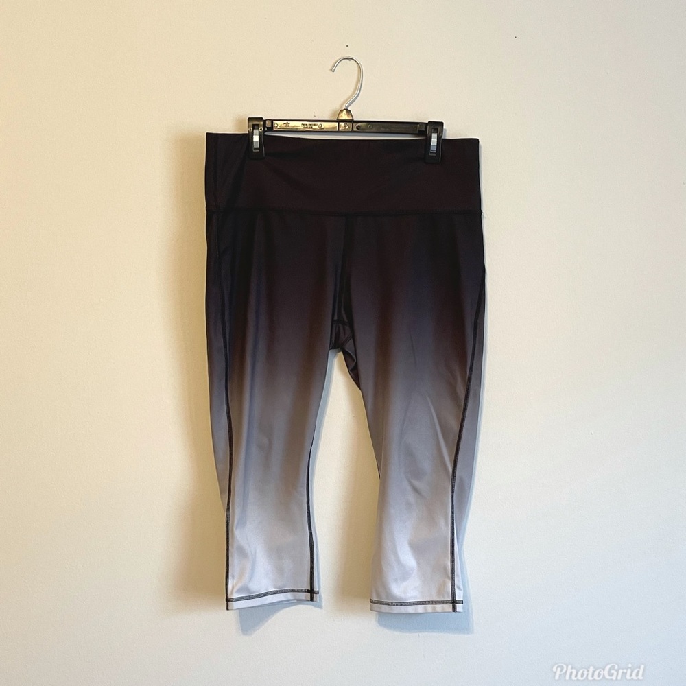 Xersion Black to Grey Ombré Yoga Pants